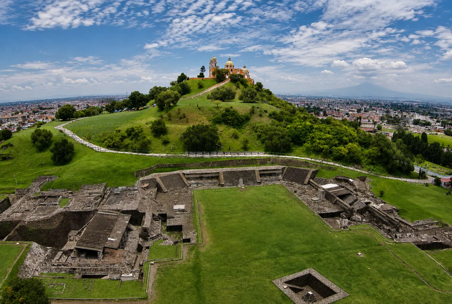 Zona Arqueológica — San Pedro Cholula, Puebla